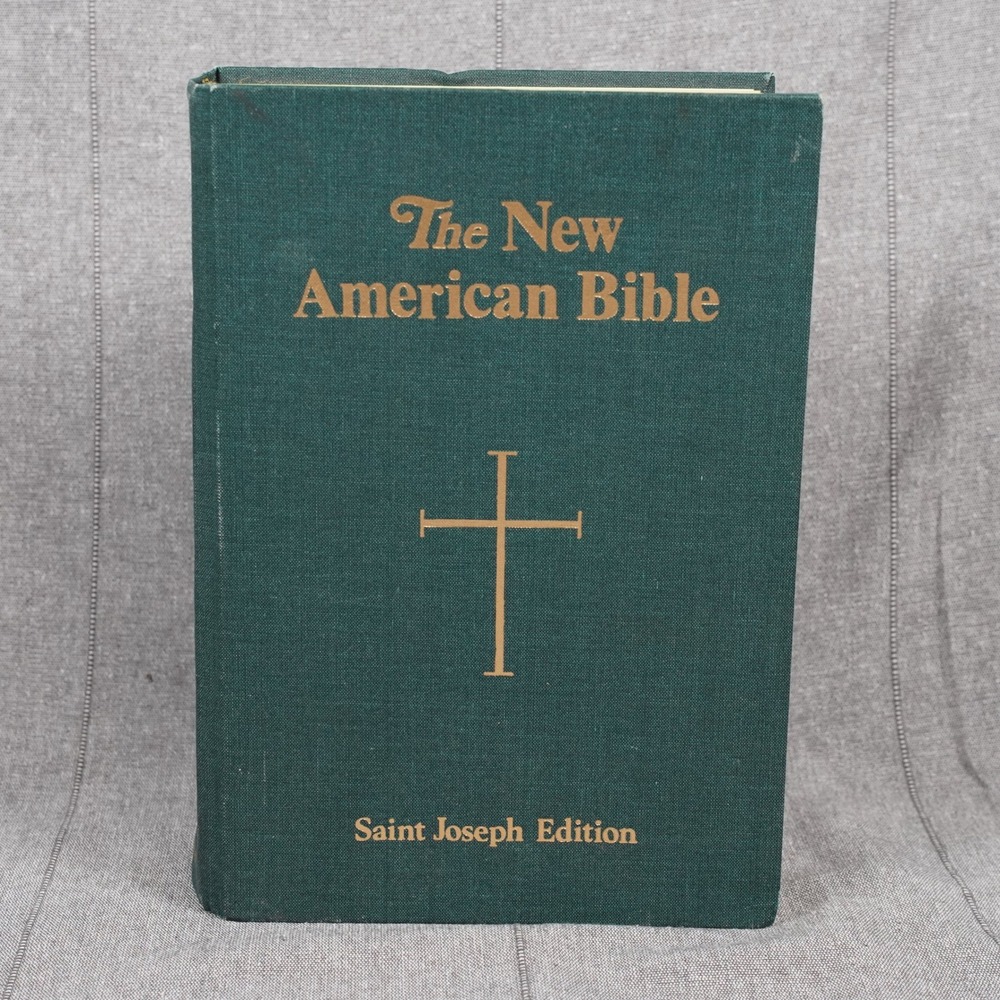 The New American Bible Saint Joseph Edition Large Type Illustrated Hardcover